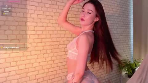 Chloe online show from June 2026 01:24:02 PM