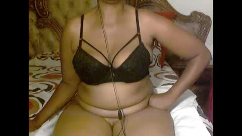 pearassmmm online show from December 2024 09:13:02 PM