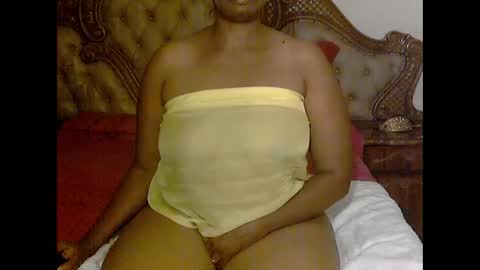 pearassmmm online show from February 2025 08:33:02 PM
