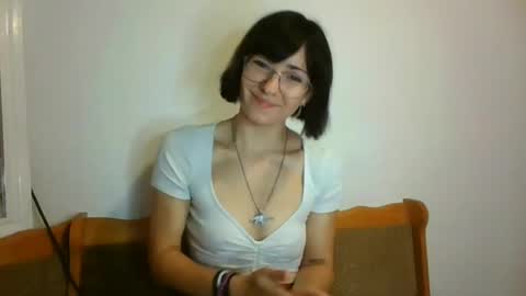 Snapshot of pearlgirl2006 chatting on July 2026 06:44:01 PM pearlgirl2006 online show from July 2026 06:44:01 PM