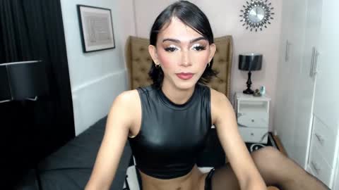 Pearl online show from February 2025 01:23:02 AM