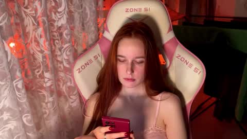 Adelina online show from September 2025 07:36:01 PM