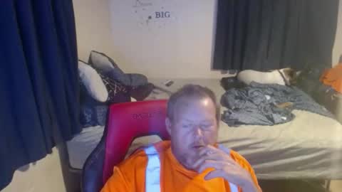 Snapshot of pecker40 chatting on May 2026 01:35:01 AM pecker40 online show from May 2026 01:35:01 AM