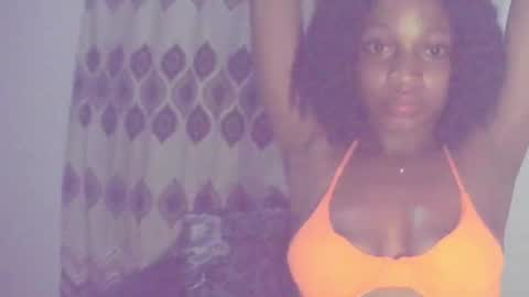 Snapshot of peetyface chatting on October 2025 09:48:02 PM Lizzy online show from October 2025 09:48:02 PM