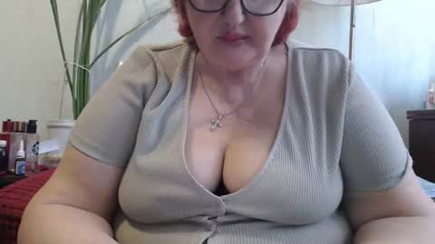 Snapshot of peggysoft chatting on April 2026 07:39:01 AM PeggySoft online show from April 2026 07:39:01 AM