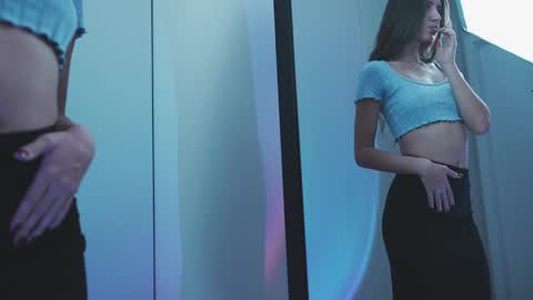 Snapshot of pelagy chatting on December 2024 05:14:02 PM Pelagy Show time 2-10 pm Dubai time zone online show from December 2024 05:14:02 PM