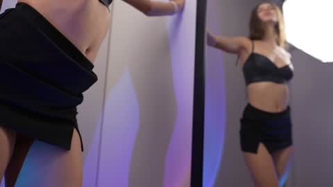 Snapshot of pelagy chatting on December 2024 04:00:01 PM Pelagy Show time 2-10 pm Dubai time zone online show from December 2024 04:00:01 PM