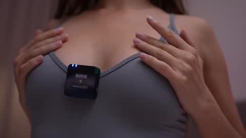 Snapshot of pelagy chatting on October 2025 12:07:02 PM Pelagy Show time 2-10 pm Dubai time zone online show from October 2025 12:07:02 PM