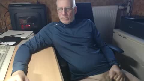 Pemue65 online show from March 2026 06:19:02 AM