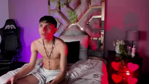 Snapshot of penelope_rave chatting on May 2026 01:13:01 AM jazmin y kevin online show from May 2026 01:13:01 AM