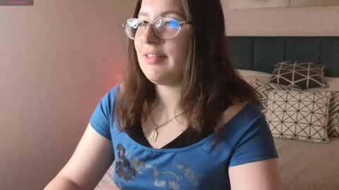 Hi  Im Peneloppa online show from October 2025 09:45:01 PM