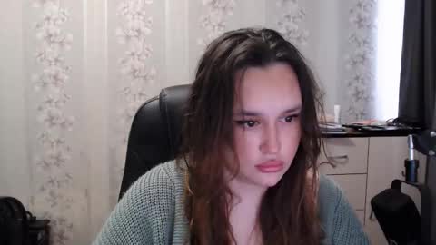Snapshot of pennieisebrand chatting on September 2025 05:29:02 AM Mia online show from September 2025 05:29:02 AM