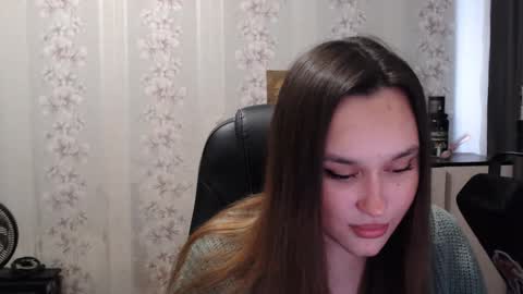 Snapshot of pennieisebrand chatting on September 2025 06:36:01 AM Mia online show from September 2025 06:36:01 AM
