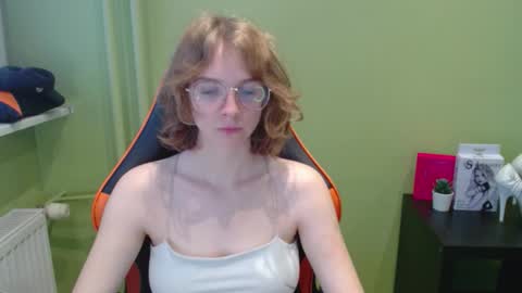 Penny online show from November 2025 07:44:02 AM