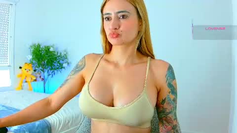 Hi Im Penelope  better vibrations  1111 online show from June 2026 01:17:02 PM