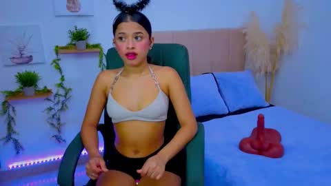 pequitasmedusa9 online show from October 2025 06:32:02 PM