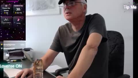 Mr Pondaro online show from November 2025 12:16:02 PM