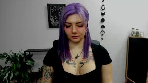 Gabbie online show from December 2024 03:06:01 PM