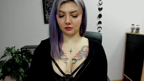 Gabbie online show from February 2025 06:49:02 PM