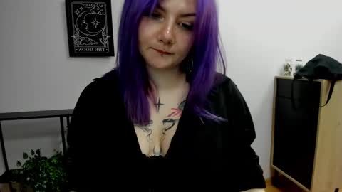 Gabbie online show from March 2025 06:44:01 PM