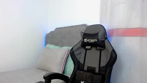 Snapshot of perfectskinny_latinmen_07 chatting on February 2025 08:05:02 AM Andy online show from February 2025 08:05:02 AM