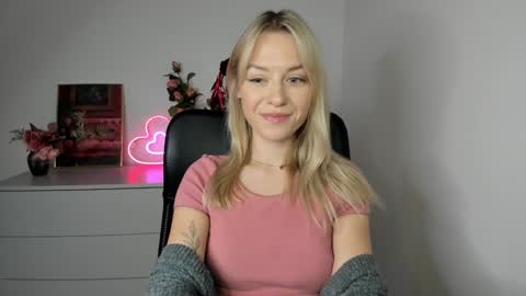 Cindy online show from December 2024 08:33:02 AM
