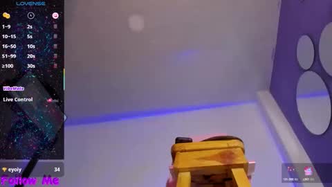 Perla online show from October 2025 05:13:01 PM