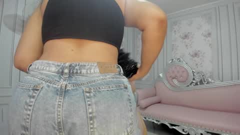 PERLA online show from January 2025 09:19:02 PM
