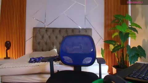  PERLA online show from April 2026 08:53:02 PM