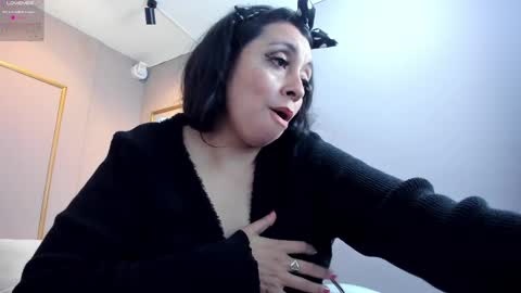 Snapshot of perlapreciosa chatting on February 2025 06:56:01 AM PerlaPreciosa online show from February 2025 06:56:01 AM