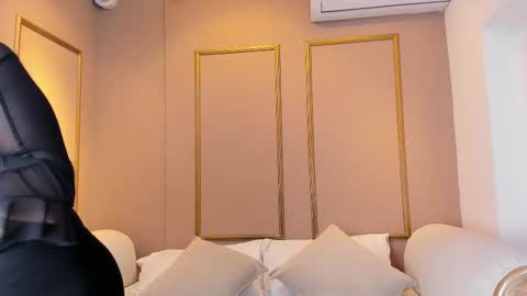 Snapshot of perlapreciosa chatting on September 2025 03:42:02 AM PerlaPreciosa online show from September 2025 03:42:02 AM