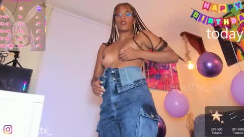 Snapshot of persefone__xxx chatting on September 2025 09:14:01 PM persefone__xxx online show from September 2025 09:14:01 PM