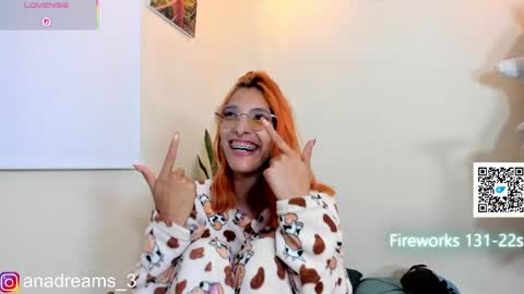 Snapshot of persefone__xxx chatting on June 2026 06:52:02 AM persefone__xxx online show from June 2026 06:52:02 AM