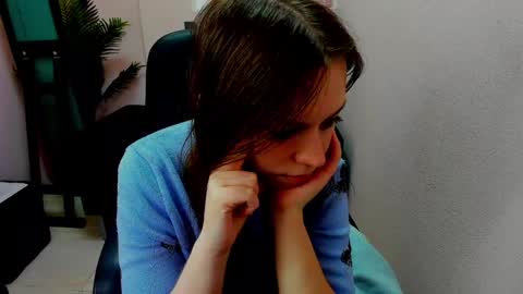 Snapshot of persinaky chatting on December 2024 01:13:01 PM horror flying on the wings of the night.... online show from December 2024 01:13:01 PM