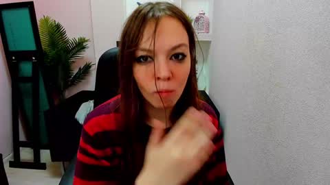 Snapshot of persinaky chatting on December 2024 10:10:02 AM horror flying on the wings of the night.... online show from December 2024 10:10:02 AM