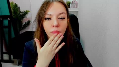 Snapshot of persinaky chatting on January 2025 05:31:01 AM horror flying on the wings of the night.... online show from January 2025 05:31:01 AM