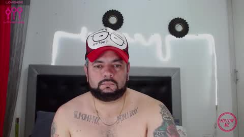 Snapshot of perverseveteranmanxxx chatting on October 2025 09:15:01 PM Carlos online show from October 2025 09:15:01 PM