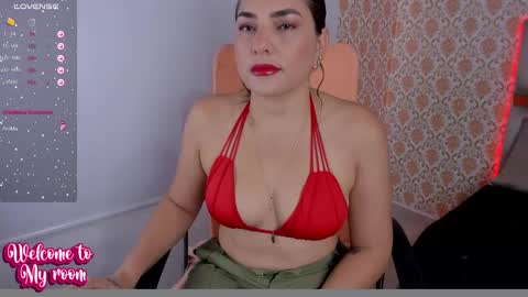 Isabella   online show from February 2025 07:31:02 PM