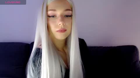 Isabella online show from January 2025 08:10:02 AM