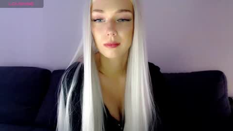 Isabella online show from January 2025 11:35:02 AM