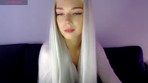 Isabella online show from January 2025 08:54:01 AM