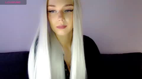 Isabella online show from January 2025 12:24:01 PM