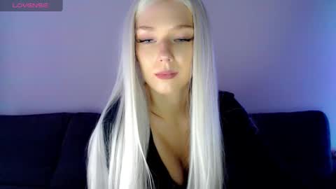 Isabella online show from January 2025 04:05:01 PM