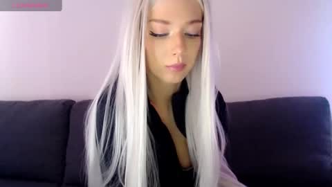 Isabella online show from February 2025 11:14:02 AM