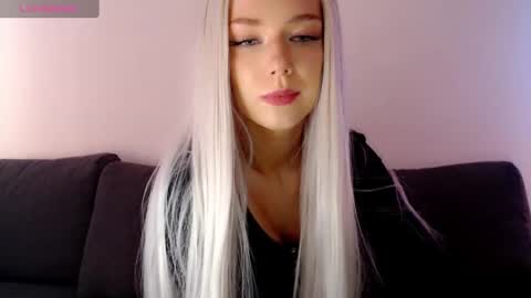 Isabella online show from February 2025 11:28:02 AM
