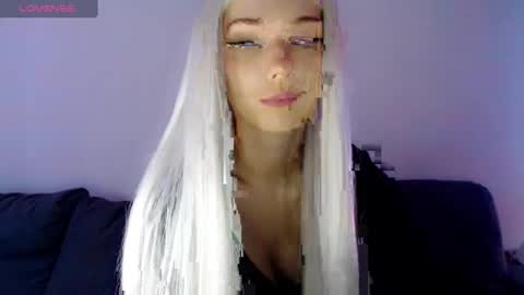 Isabella online show from February 2025 10:59:01 AM