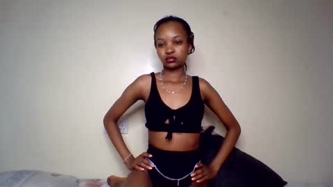 Snapshot of petal_palette chatting on August 2026 07:07:02 AM Lolly online show from August 2026 07:07:02 AM