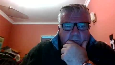 pete112991 online show from October 2025 12:05:02 PM
