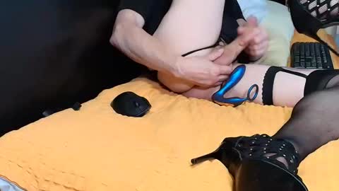 peter196888 online show from September 2025 10:42:02 PM