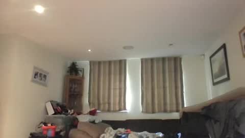 petez0305 online show from October 2025 11:51:02 AM